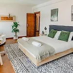 In My House Baleal 4* فيريل